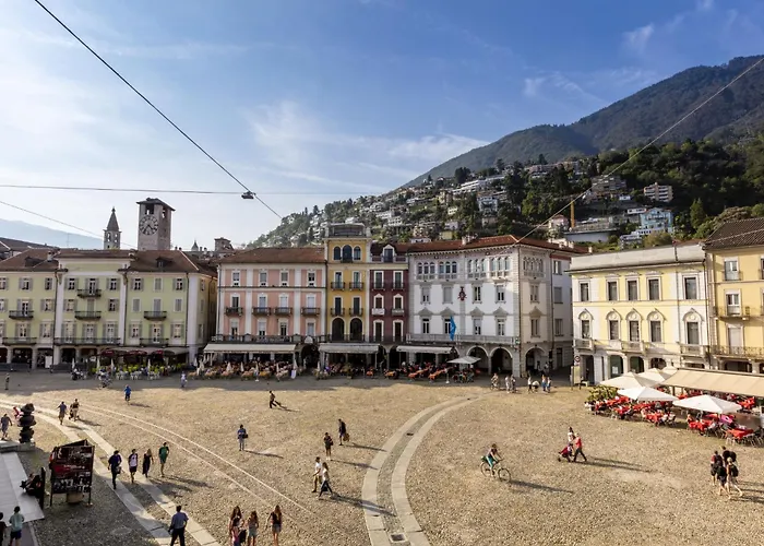 White Apt-1 By Interhome * ロカルノ