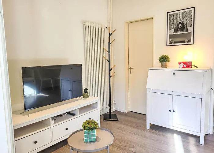 White Apt-1 By Interhome アパート